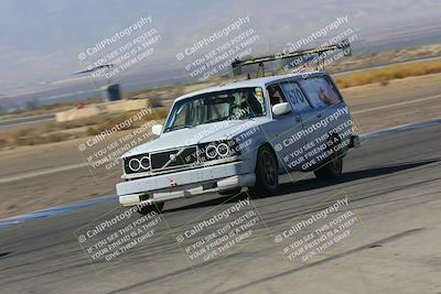 media/Oct-01-2022-24 Hours of Lemons (Sat) [[0fb1f7cfb1]]/10am (Front Straight)/